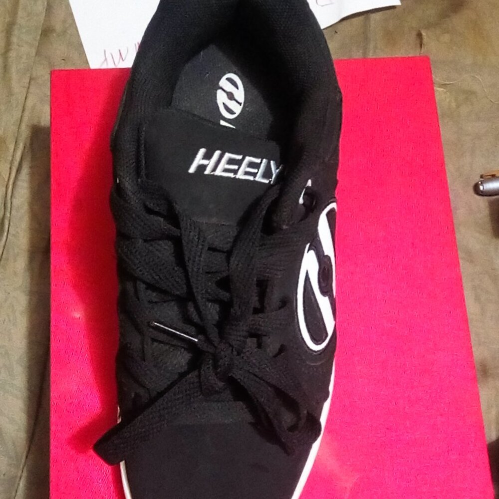 HEELYS - Picture 5 of 7